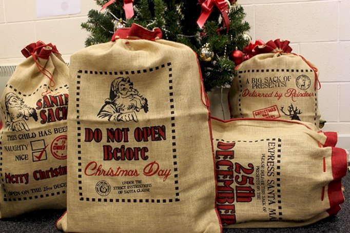 Jute Santa Sacks - AW Dropship - Your Giftware and Aromatherapy ...